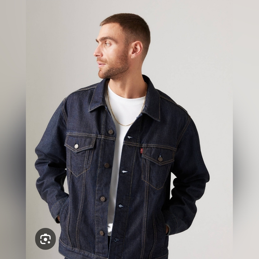 Levi's Men's 1990s Relaxed Fit Trucker  Dark Blue Denim Jacket - Picture 1 of 14